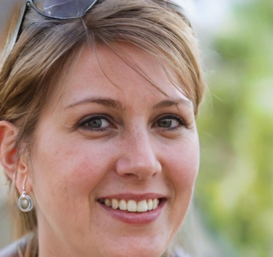 Cornelia Brandt, Senior Financial Analyst
